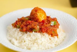 White rice + boiled egg + stew