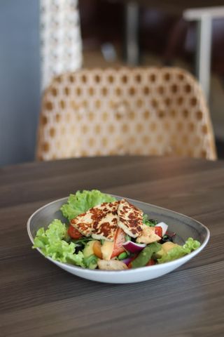 Ensalada Halloumi