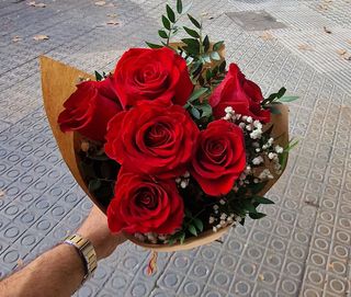 Ramo De 6 Rosas Rojas