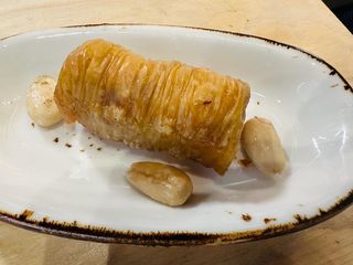 Бурма баклава с бадеми (1 бр)