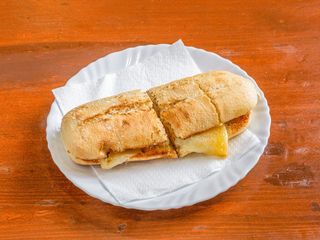 Bocadillo de Queso Manchego