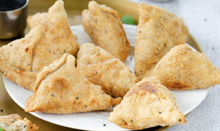 Samosa (4 Uds.)