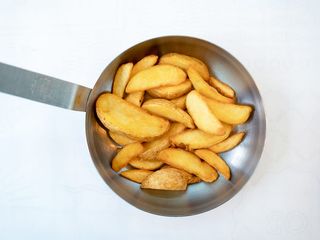 Картофельные дольки