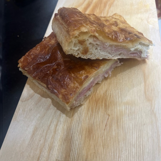 Pizza rustica prosciutto e formaggio