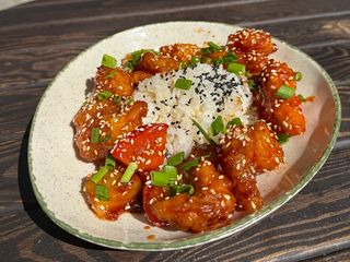 Креветки в кисло-солодкому соусі