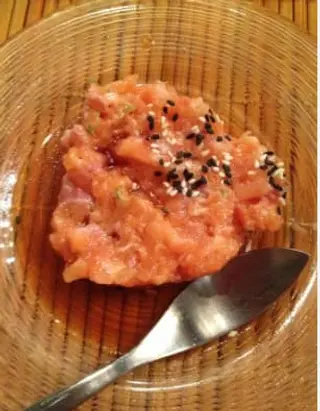 19. Tartare di salmone
