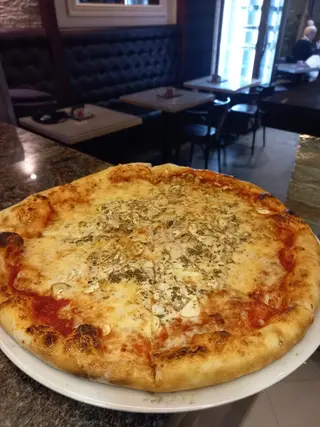 Pizza Napolitana