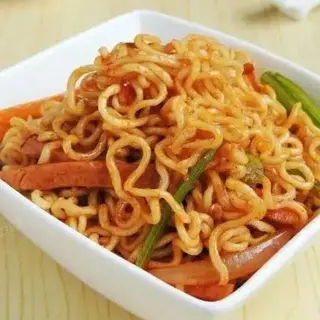 Yakisoba Con Gambas