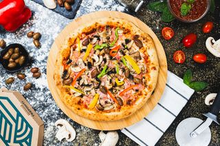 Pizza Capricciosa, GRANDE