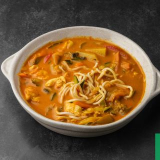 Noodles Bowl Curry