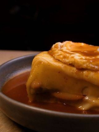 Francesinha de Frango