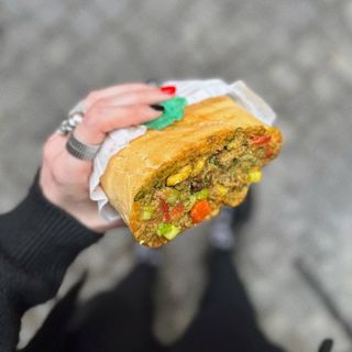 KHASAN FALAFEL / ხასან ფალაფელი