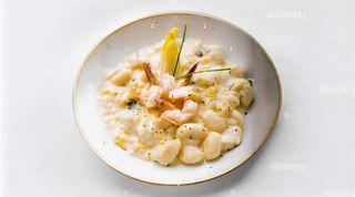 56. Gnocchi di riso con gamberi