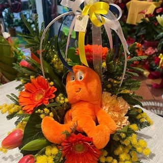 Cestino di 3 Tulipani , 3 rose , Mimosa pupazzo