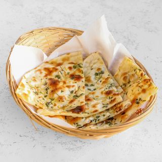 garlic naan