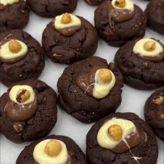 Crumble Cookies al Cioccolato, Nutella e cioccolato Bianco