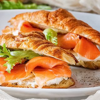 croissant saumon fromage