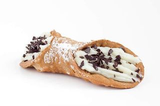 Cannolo ricotta e cioccolato
