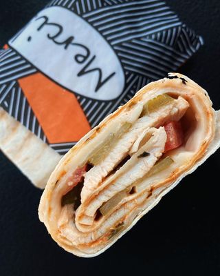 Лаваш з курятиною пастрамі