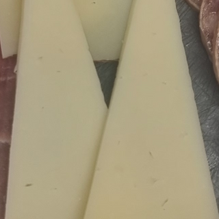 Tapa De Queso Manchego