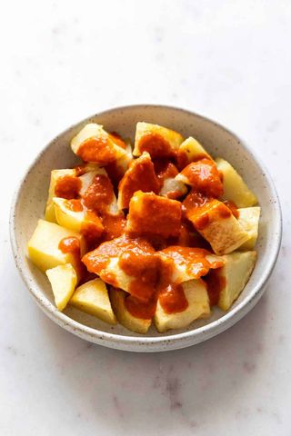 Patatas bravas (tapa)