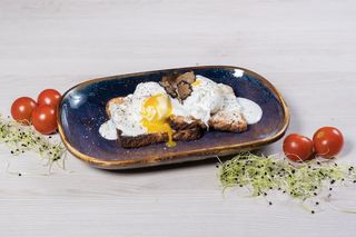 Uovo in camicia con tartufo