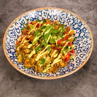 Салата с пиле