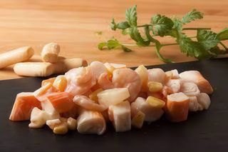 Ensalada de cangrejo y gambas