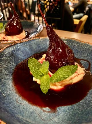 Gruszka w czerwonym winie i mascarpone 140g