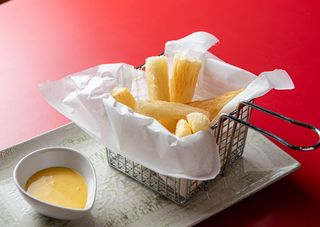 YUQUITAS FRITAS