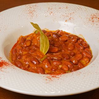 Judías Pintas Con Chorizo