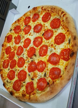 Pizza cu Salam Picant Ø 40cm