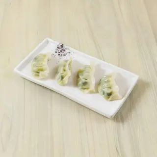 7.Empanadillas de verduras y camarones pelados a la plancha (4 piezas)