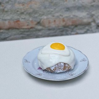 LEMON CUSTARD DOUGHNUT