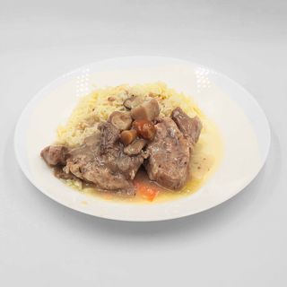 Задушено заешко бутче с ориз басмати