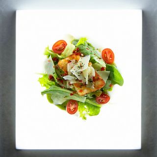 168 Ensalada Con Atún Y Salsa