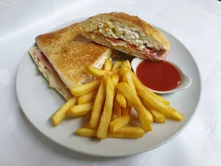 Srpski sendvič