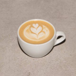 Флет вайт, 180 мл