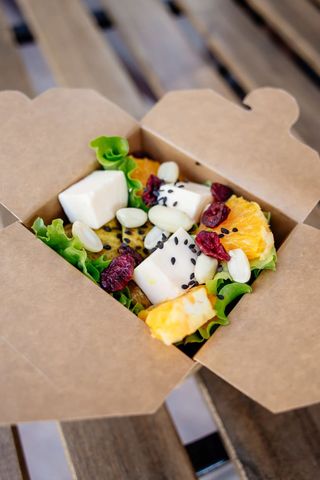 Салат з куркою 