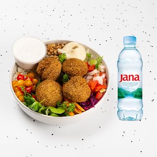 Falafel over rice + Jana 0,50l