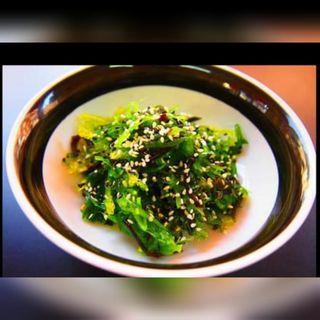 Водорасли и уакаме (100г)