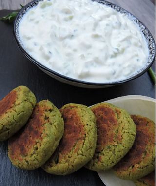 Raita falafel