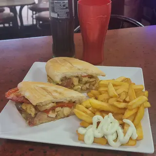Bocadillo explosión teriyaki