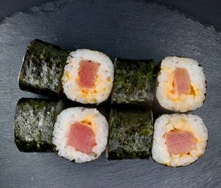Макі з тунцем 