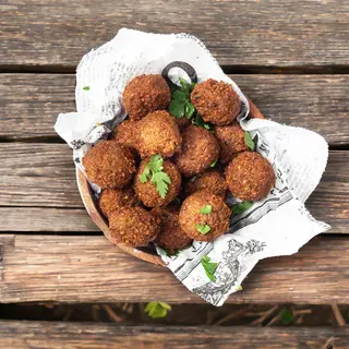7 falafels balls