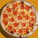 პიცა პეპერონი 8 ნაჭრიანი 33 სმ.  520 გრ.