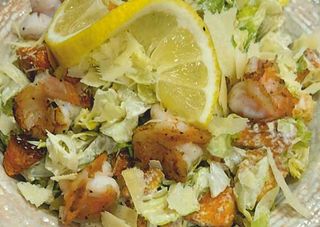 Салата Цезар със скариди (400г)