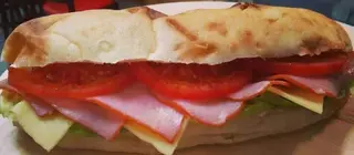 Sendvič sa pečenicom