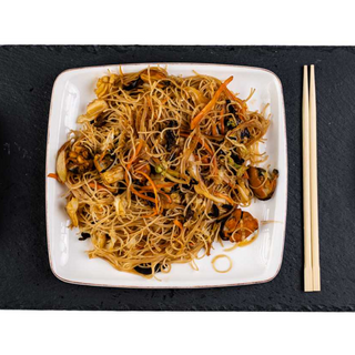 C14. Taitei de orez cu fructe de mare/海鲜炒米粉/Fried rice noodles with seafood