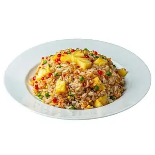 Arroz frito con piña